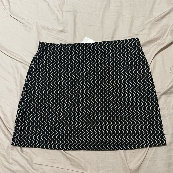 Pull & Bear Knit Printed Mini Skirt - Picture 2 of 4